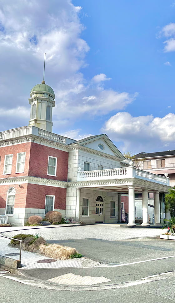 病院の外観の写真